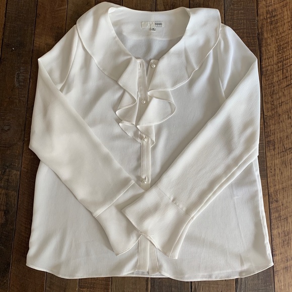White ruffled front blouse with pearl buttons - Picture 4 of 11